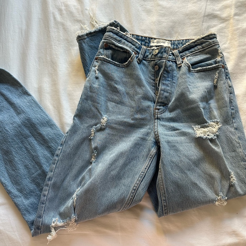 Curve love high rise distressed Abercrombie jeans